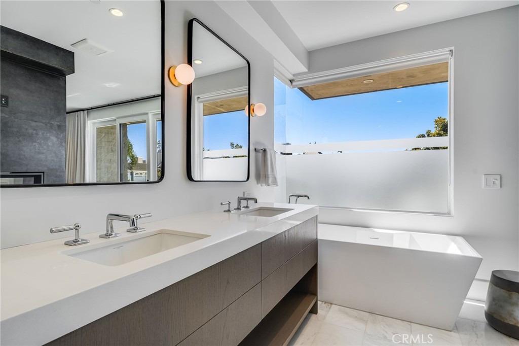 428 Fernleaf Avenue, Newport Beach CA 92625 - photo 22