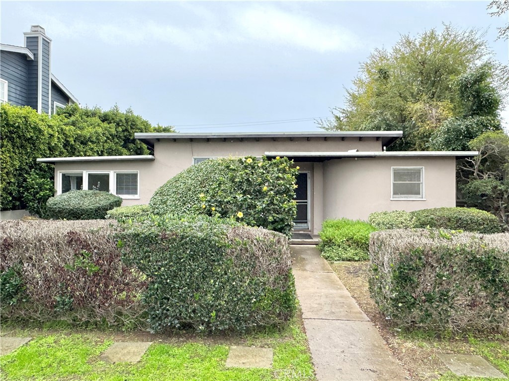 428 Holmwood, Newport Beach CA 92663 - photo 1