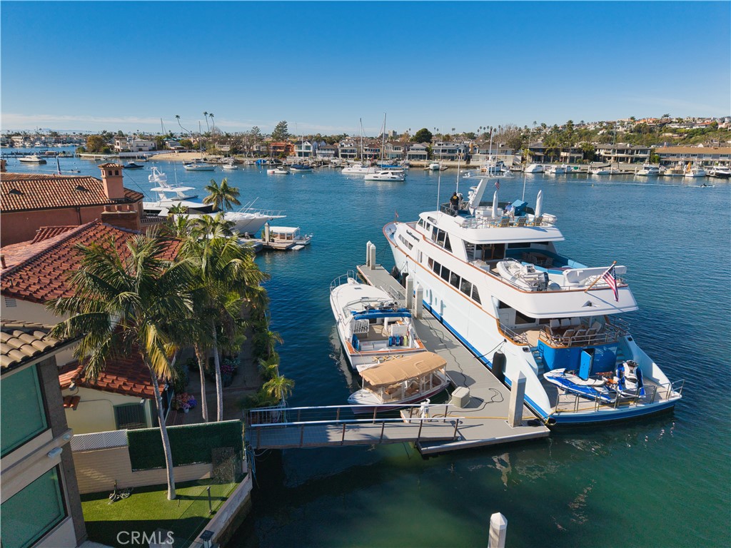 44 Linda Isle, Newport Beach CA 92660 - photo 3