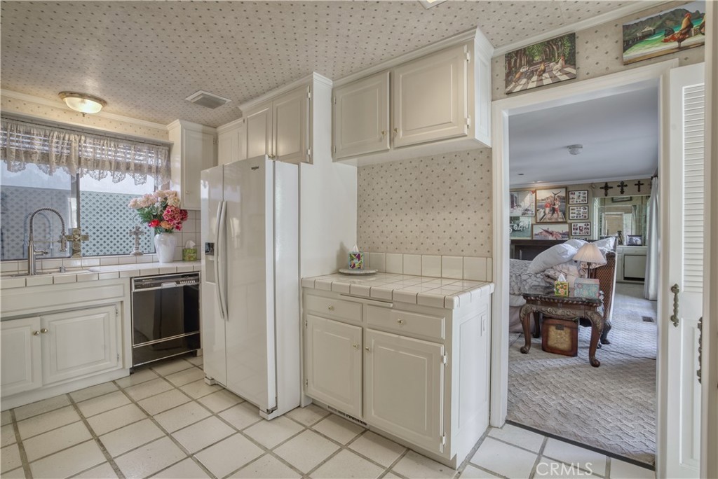 44 Linda Isle, Newport Beach CA 92660 - photo 24