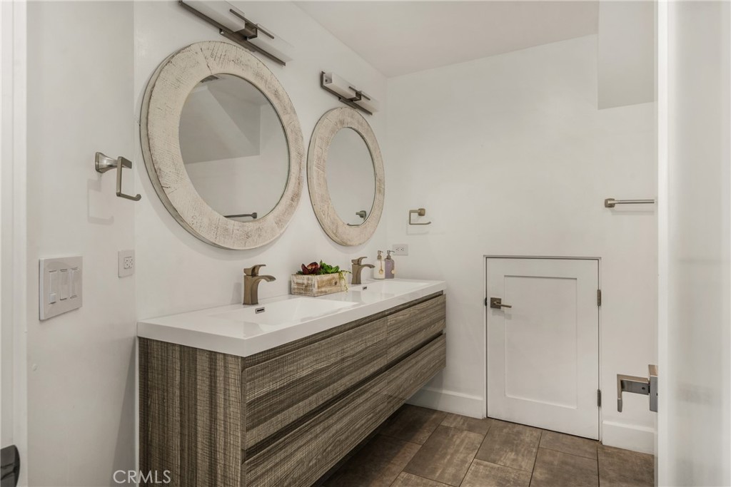 Downstairs Bathroom - 4405 Channel Place, Newport Beach CA 92663 - photo 7