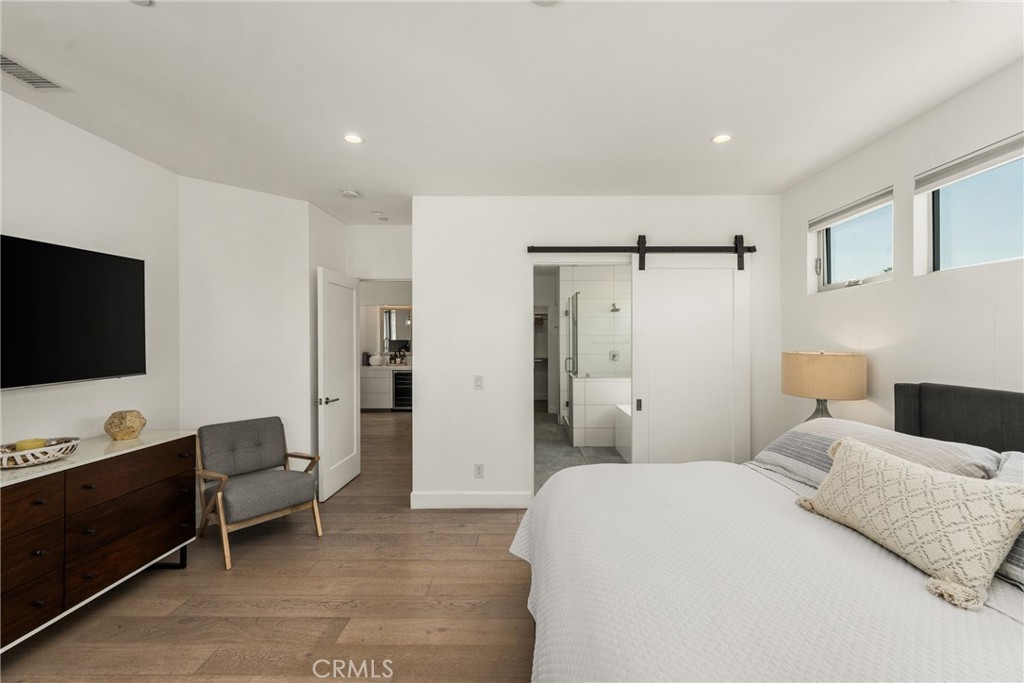 Primary bedroom on 2nd level - 4405 Channel Place, Newport Beach CA 92663 - photo 32