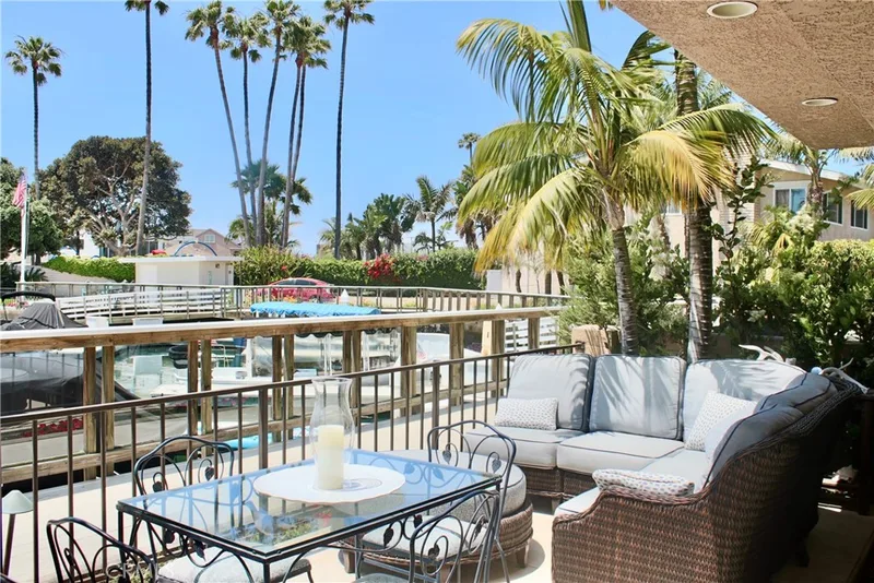 4407 W Coast Highway 4, Newport Beach, CA 92663