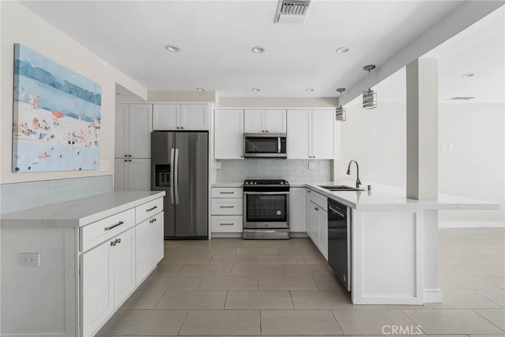 4411 W Coast Highway 6, Newport Beach CA 92663 - photo 8