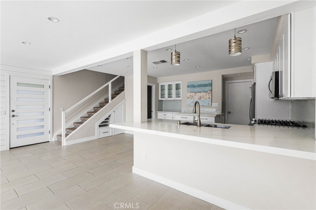 4411 W Coast Highway 6, Newport Beach CA 92663 - photo 12