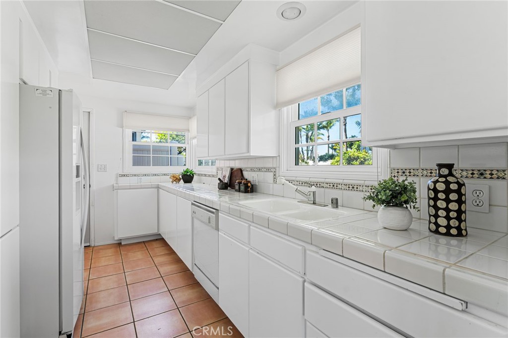 449 M Street, Newport Beach CA 92661 - photo 9