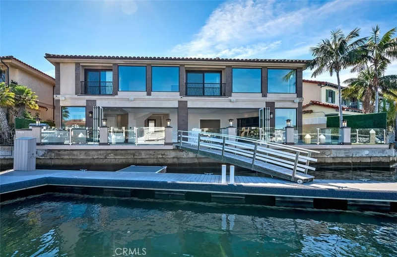 45 Linda Isle, Newport Beach, CA 92660