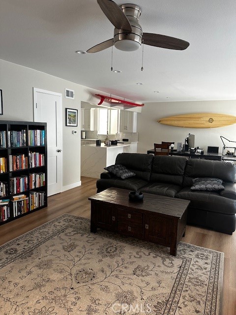 4704 Seashore Drive, Newport Beach CA 92663 - photo 4