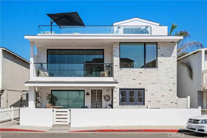 4918 SEASHORE Drive, Newport Beach, CA 92663