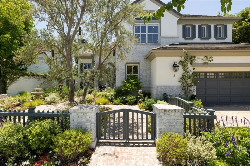 5 Colonial Drive, Newport Beach, CA 92660