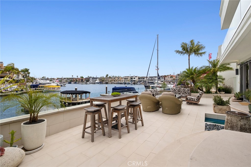 500 Harbor Island Drive, Newport Beach CA 92660 - photo 19