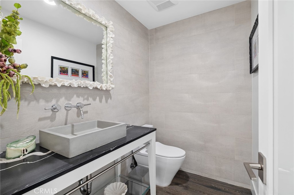 500 Harbor Island Drive, Newport Beach CA 92660 - photo 26