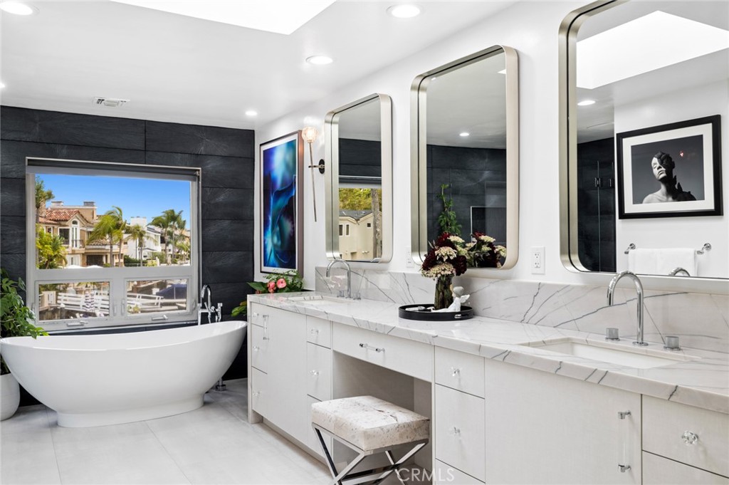 500 Harbor Island Drive, Newport Beach CA 92660 - photo 37