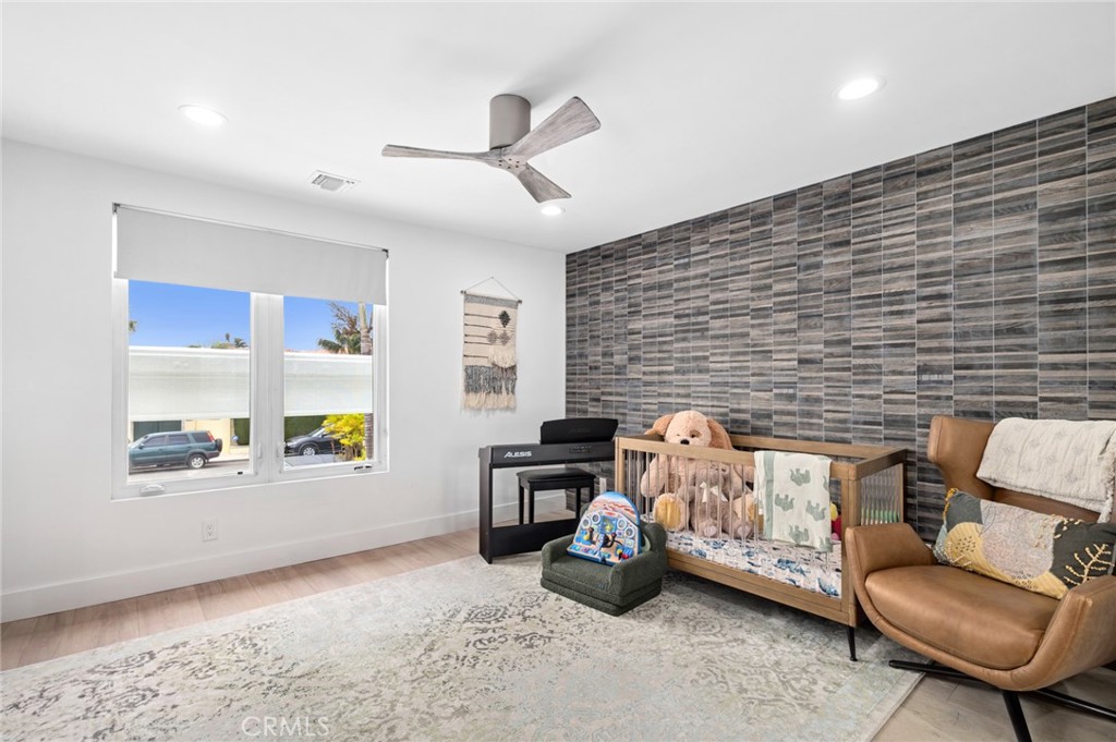 500 Harbor Island Drive, Newport Beach CA 92660 - photo 44