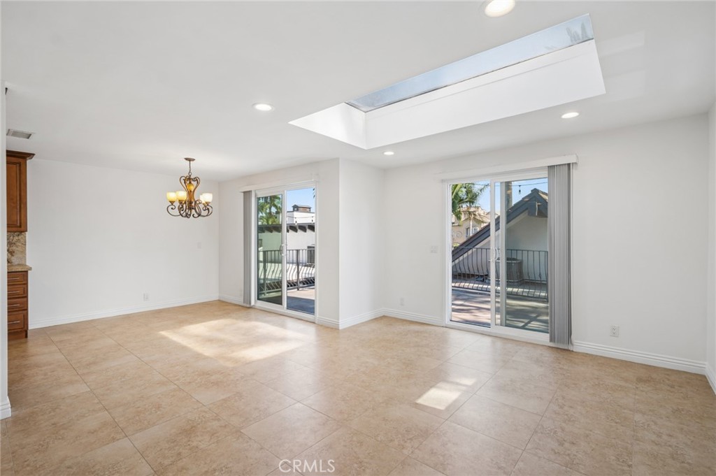 501 Marguerite B, Newport Beach CA 92625 - photo 10