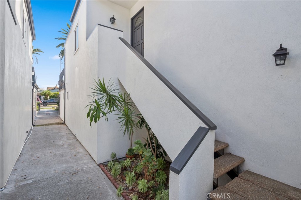 501 Marguerite B, Newport Beach CA 92625 - photo 17