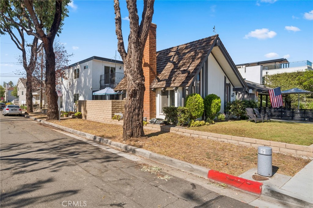 501 Marguerite B, Newport Beach CA 92625 - photo 21