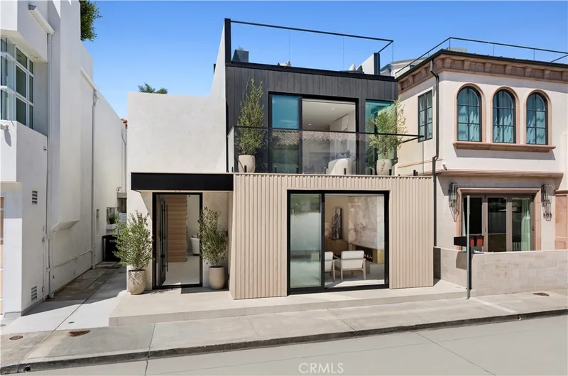 503 J, Newport Beach