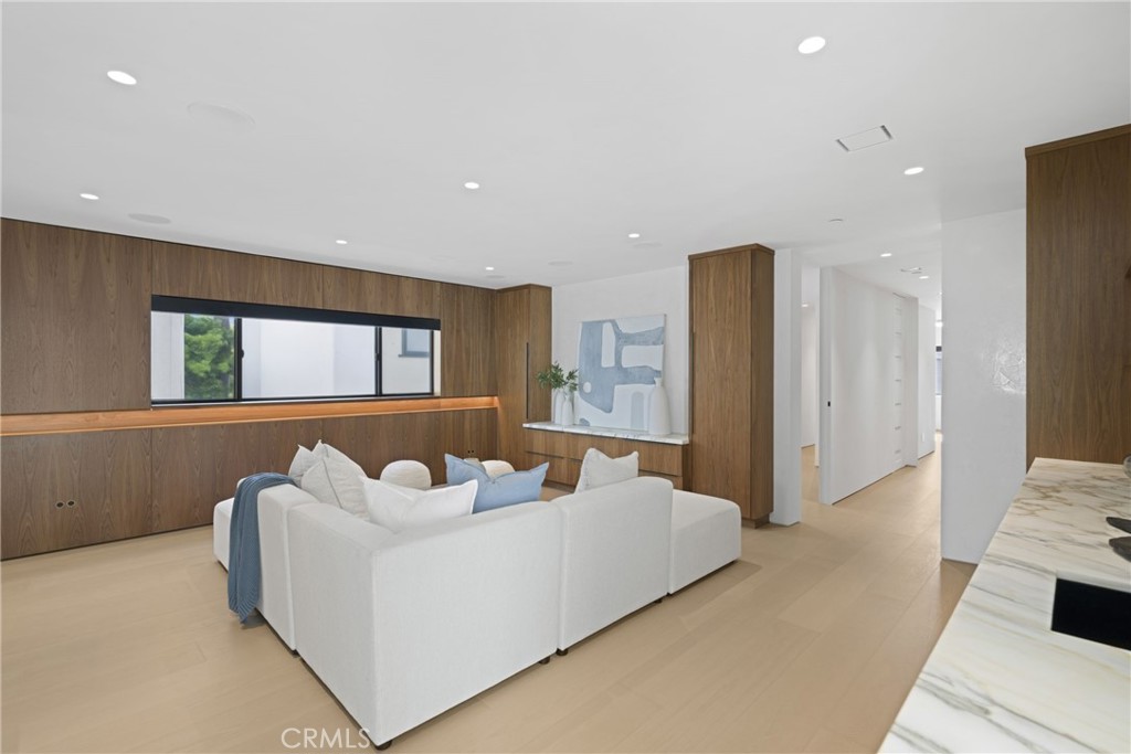 503 J, Newport Beach CA 92661 - photo 22
