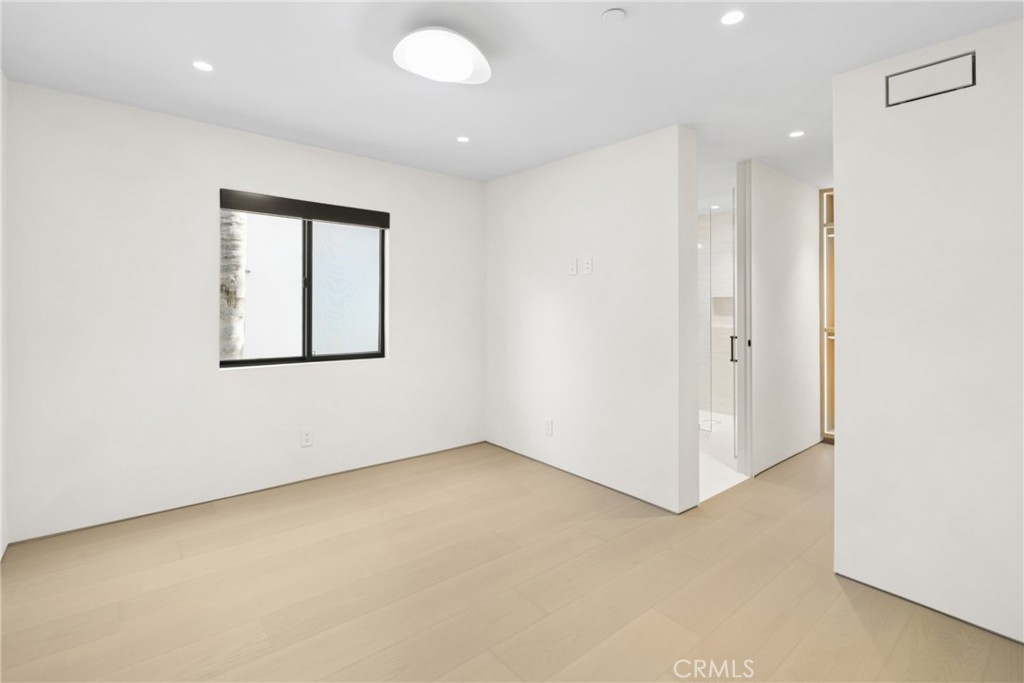 503 J, Newport Beach CA 92661 - photo 35