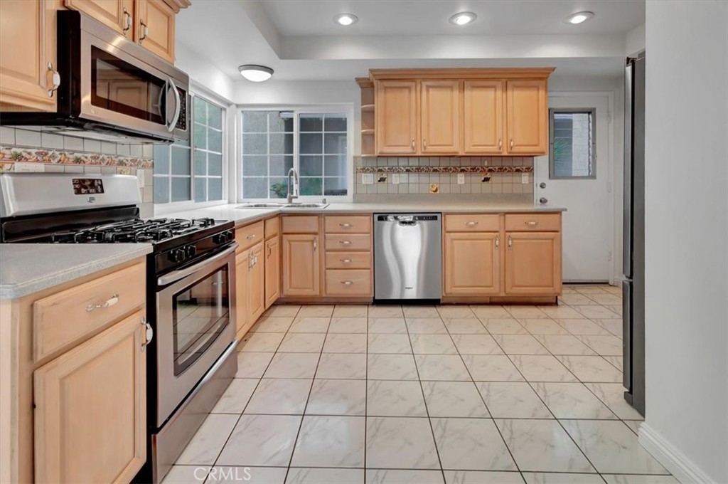 504 Cancha, Newport Beach CA 92660 - photo 9