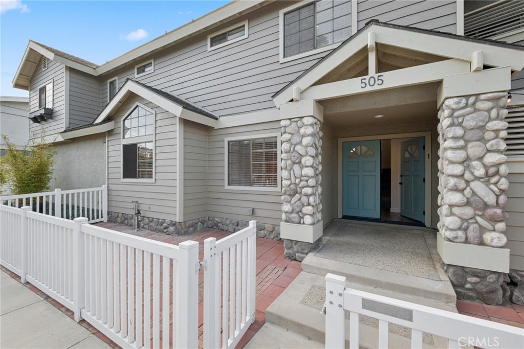 505 Saint Andrews Rd 1, Newport Beach CA 92663 - photo 1