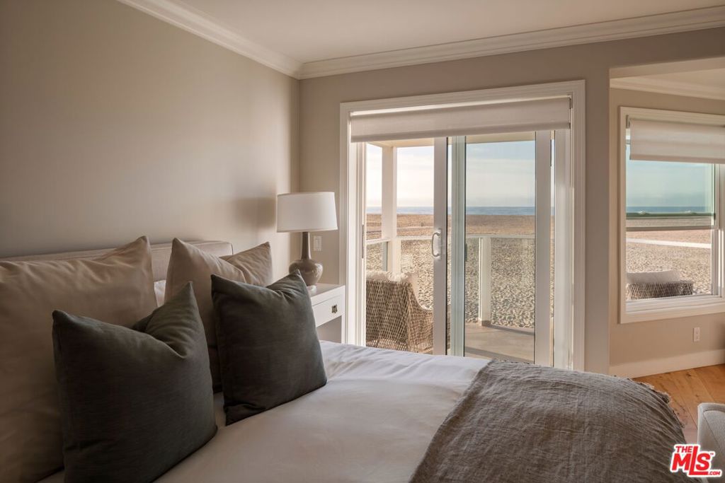 506 W Oceanfront 2, Newport Beach CA 92661 - photo 16