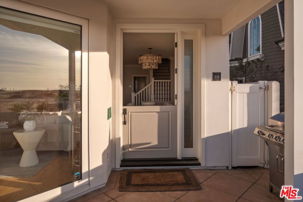 506 W Oceanfront 2, Newport Beach CA 92661 - photo 28