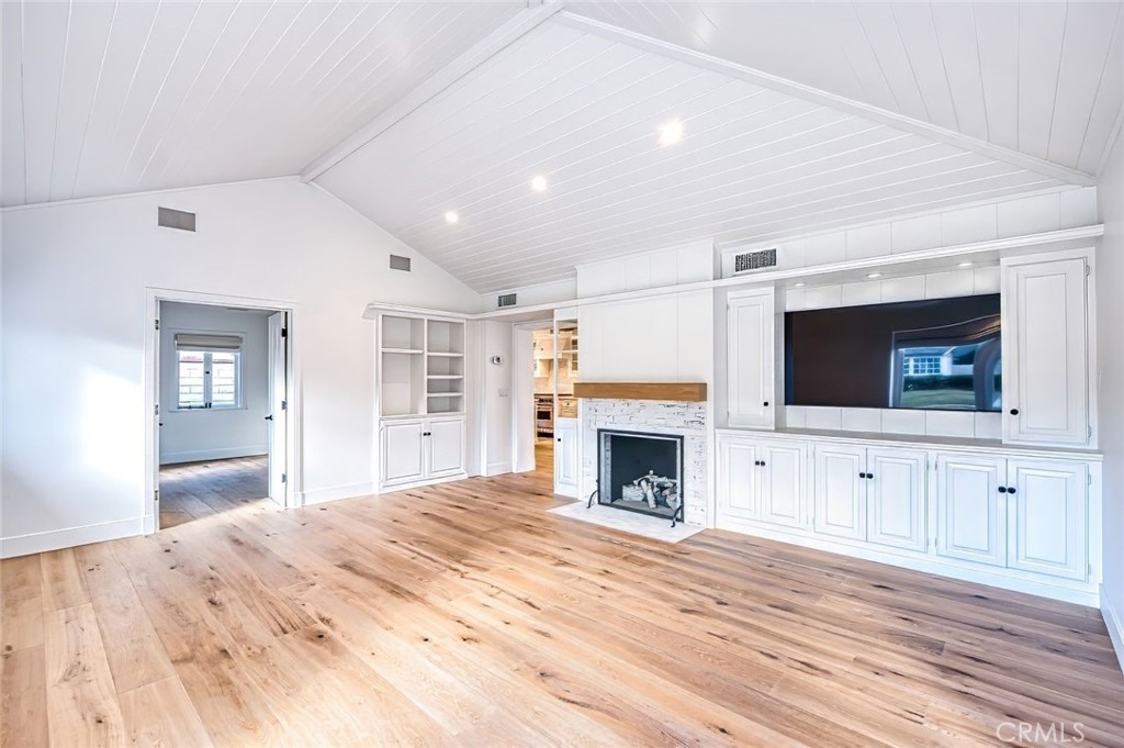 51 Beacon, Newport Beach CA 92660 - photo 2