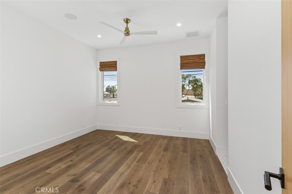 515 1/2 Jasmine Avenue, Newport Beach CA 92625 - photo 11
