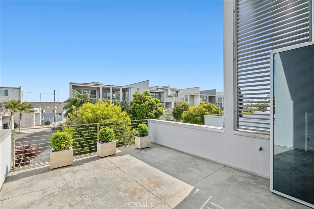 517 30th Street, Newport Beach CA 92663 - photo 15