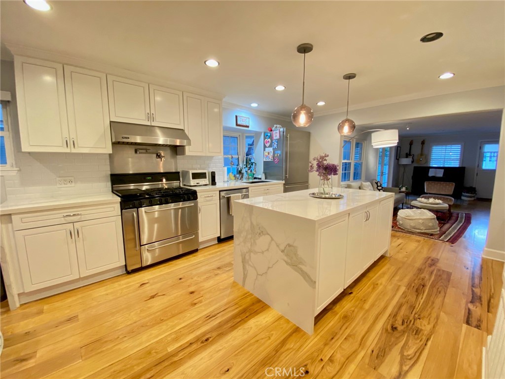 518 Westminster Avenue, Newport Beach CA 92663 - photo 5