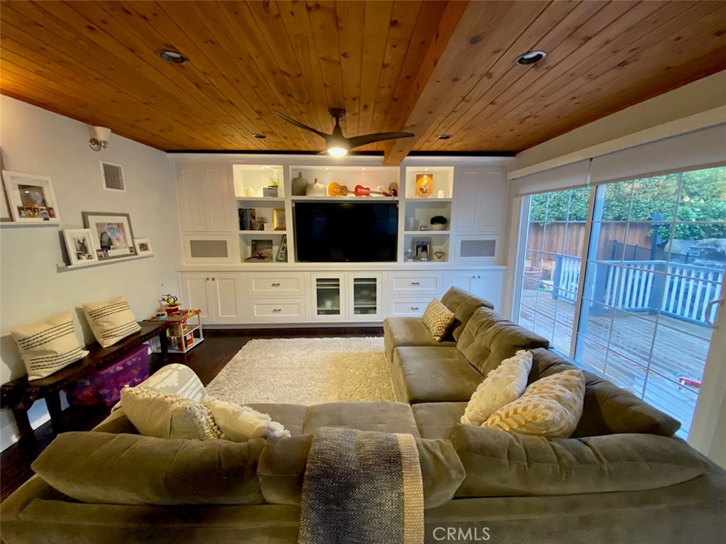 518 Westminster Avenue, Newport Beach CA 92663 - photo 11
