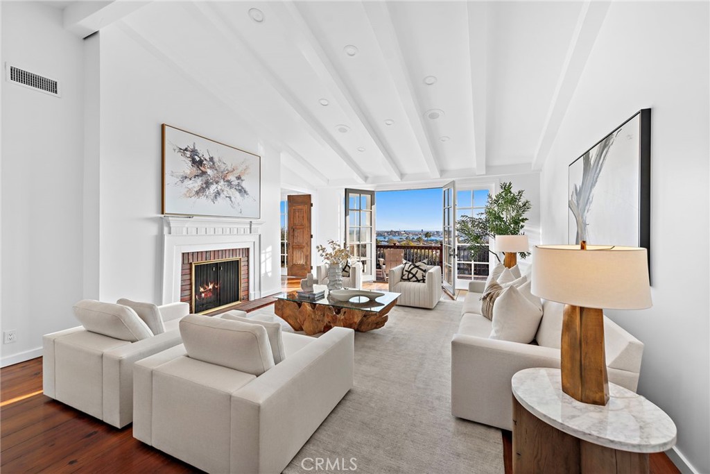 Living room - 521 Kings Road, Newport Beach CA 92663 - photo 14
