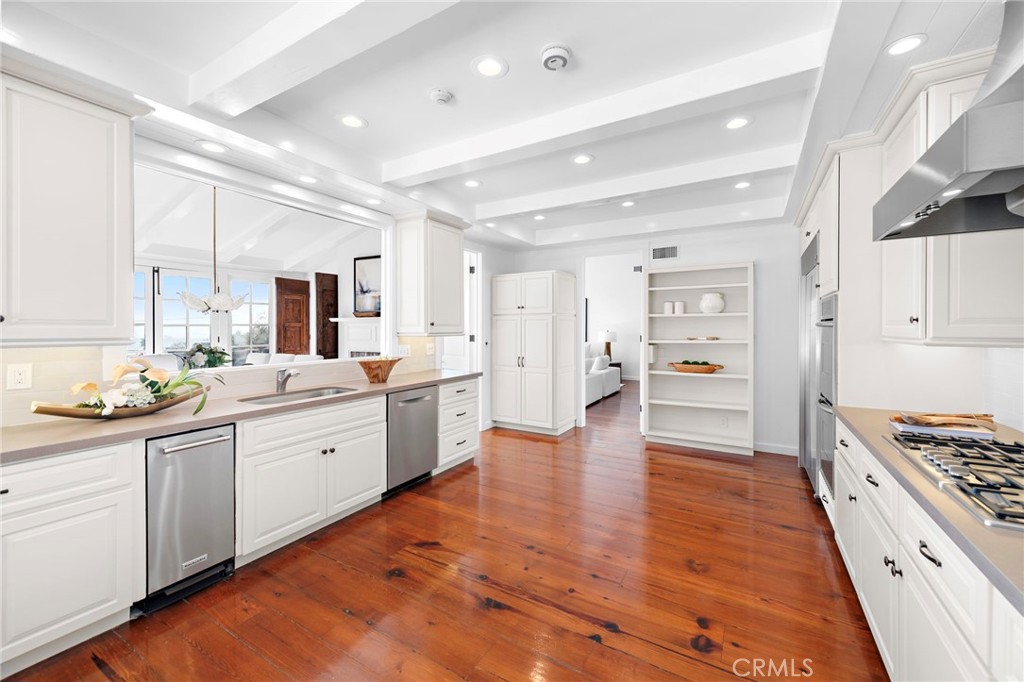 521 Kings Road, Newport Beach CA 92663 - photo 20