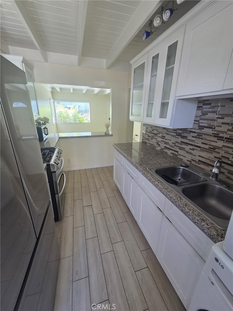 522 Clubhouse Avenue, Newport Beach CA 92663 - photo 7