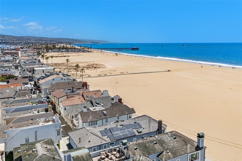 522 W Oceanfront, Newport Beach CA 92661 - photo 3