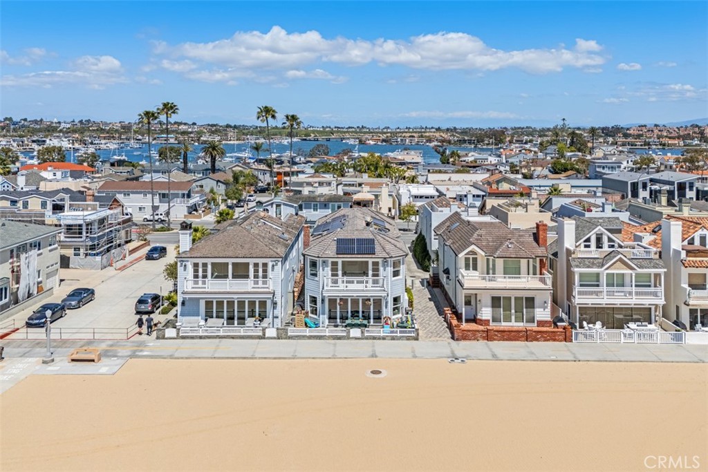 522 W Oceanfront, Newport Beach CA 92661 - photo 4