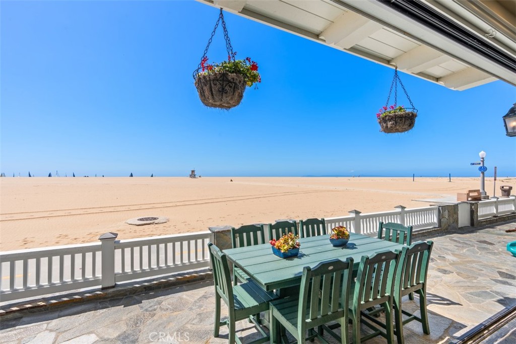 522 W Oceanfront, Newport Beach CA 92661 - photo 10