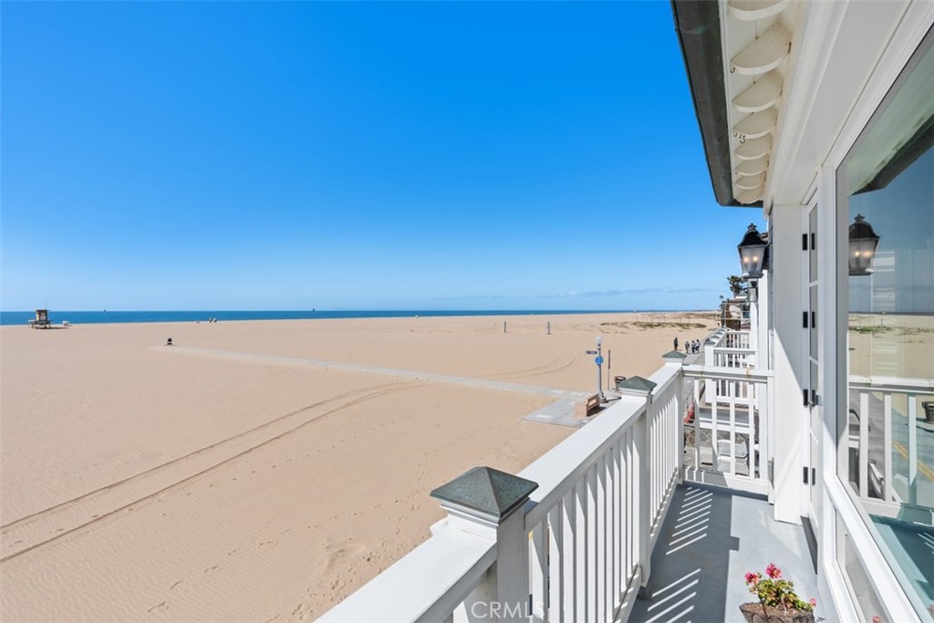 522 W Oceanfront, Newport Beach CA 92661 - photo 25