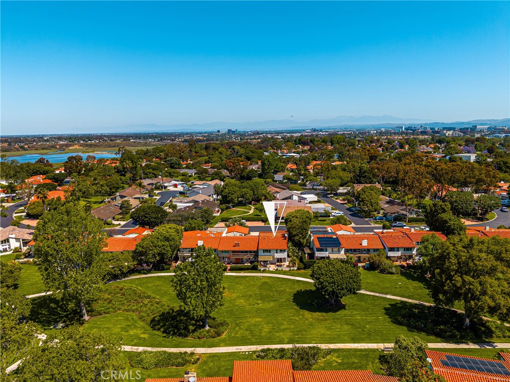 525 Vista Flora, Newport Beach CA 92660 - photo 1
