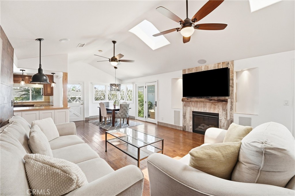 53 Saratoga, Newport Beach CA 92660 - photo 8