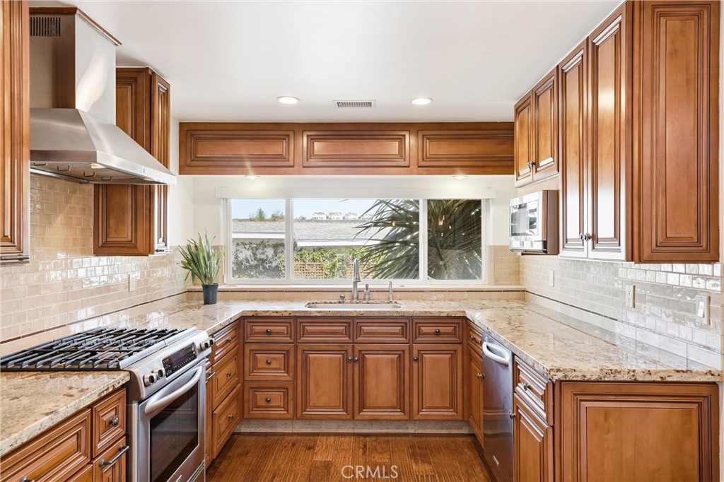 53 Saratoga, Newport Beach CA 92660 - photo 13