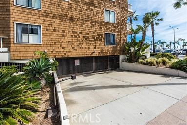 600 E Oceanfront 1D, Newport Beach CA 92661 - photo 3