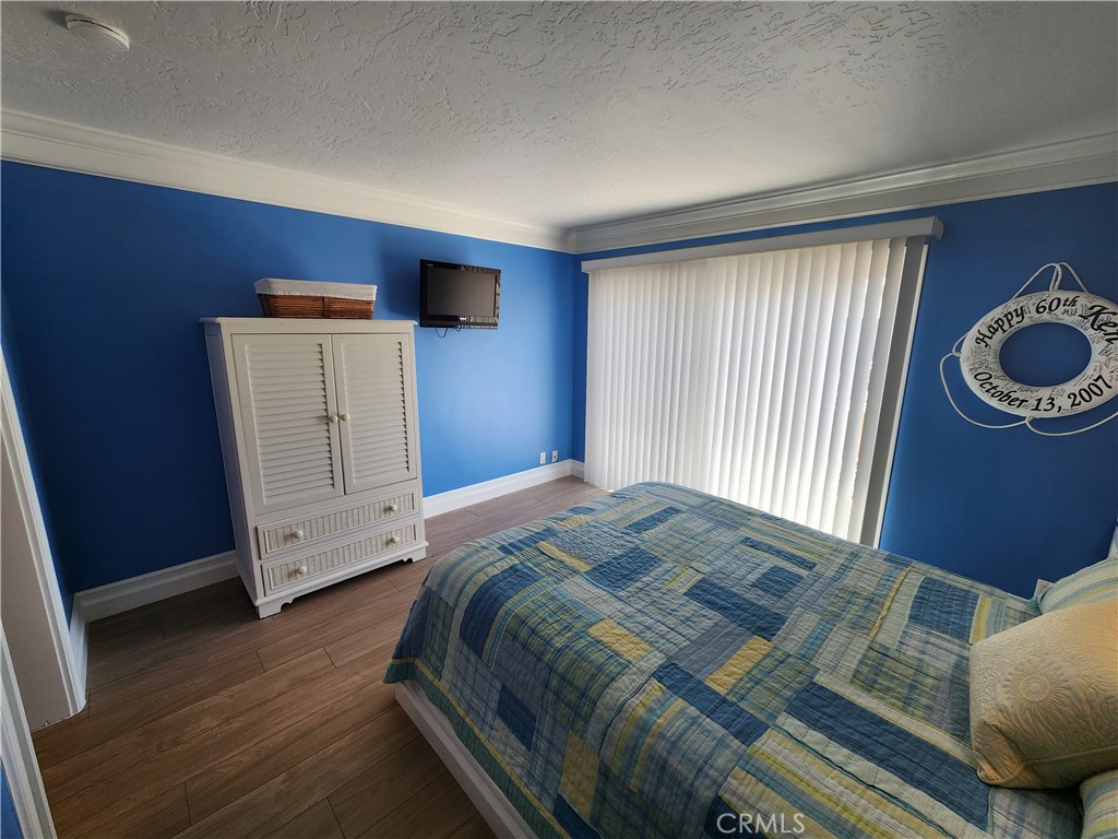 600 E Oceanfront 1D, Newport Beach CA 92661 - photo 12