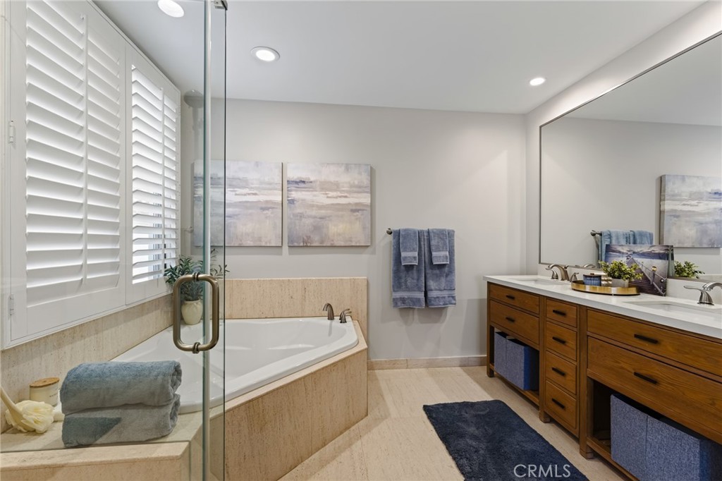 607 Dahlia Avenue, Newport Beach CA 92625 - photo 24