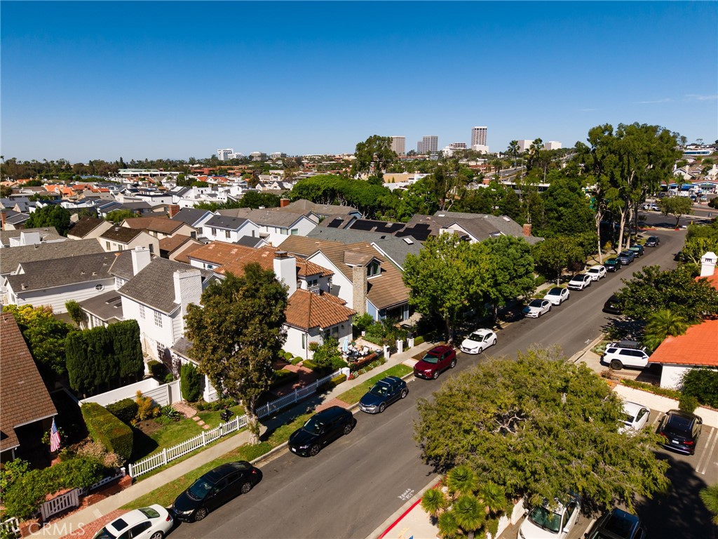 607 Dahlia Avenue, Newport Beach CA 92625 - photo 35