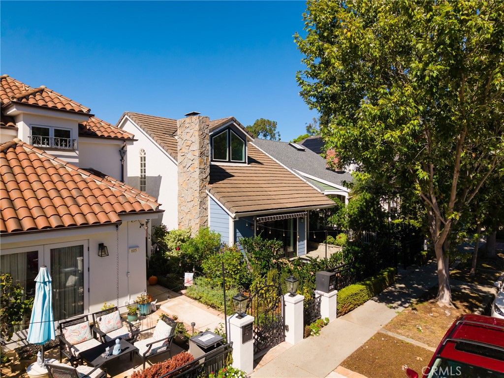 607 Dahlia Avenue, Newport Beach CA 92625 - photo 38