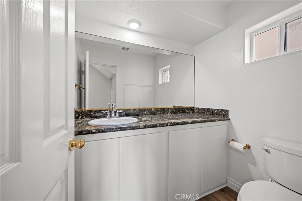 608 W Oceanfront, Newport Beach CA 92661 - photo 12
