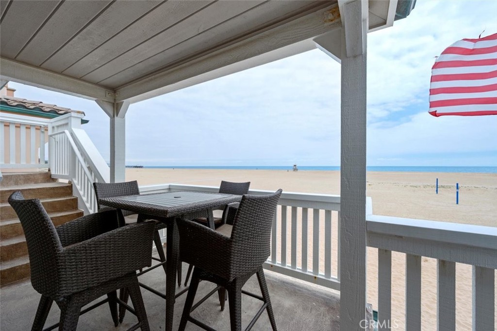 608 W Oceanfront, Newport Beach CA 92661 - photo 15